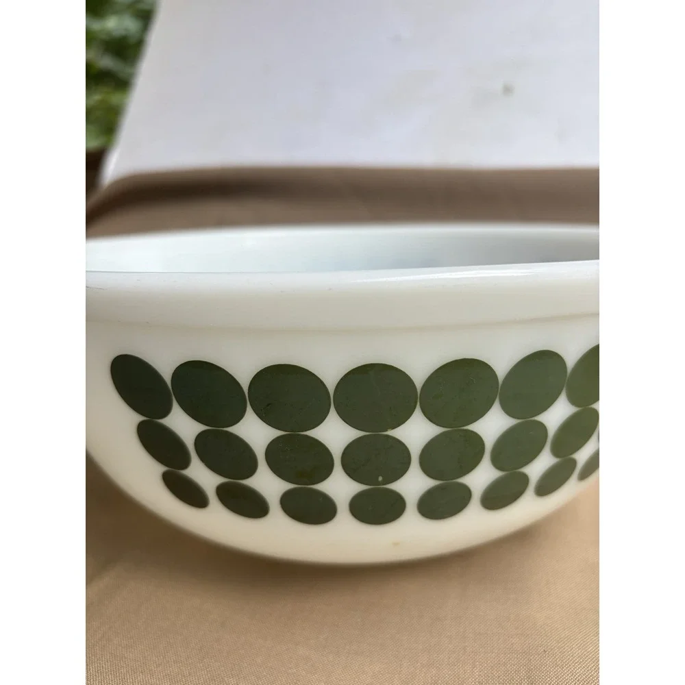 Vintage PYREX Green Polka Dot Mixing Nesting Bowl #404 Milk Glass 4 Qt